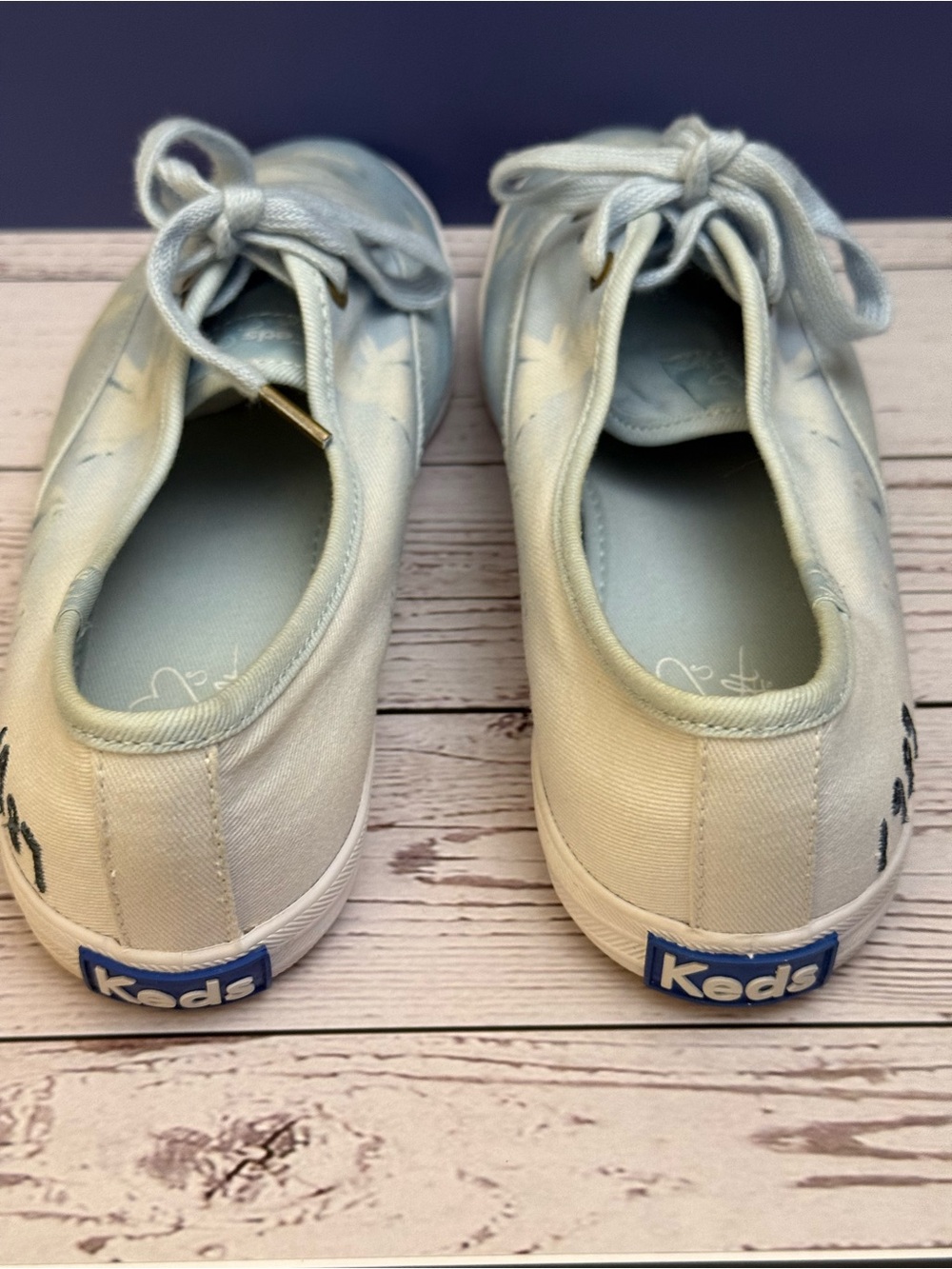 Keds Taylor Swift 1989 Tour seagull print canvas shoe limited edition 2015 EUC - Picture 14 of 16
